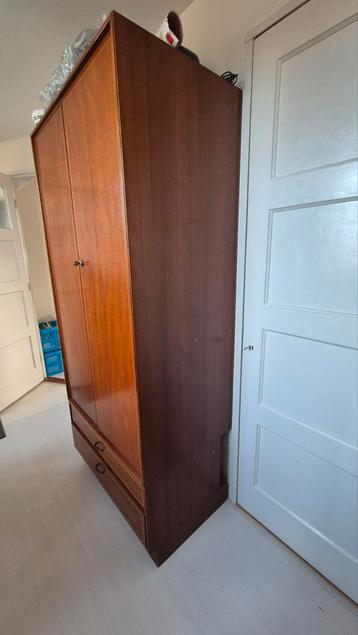 Mid Century Houten Garderobekast tegen elk aannemelijk bod. - afbeelding 6 Mid Century Houten Garderobekast tegen elk aannemelijk bod. - afbeelding 6