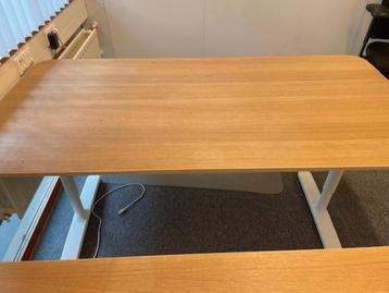 2 bureaus IKEA Bekant - afbeelding 4 2 bureaus IKEA Bekant - afbeelding 4