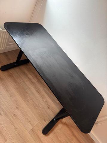 Bureau Bekant 140x60 cm - afbeelding 3 Bureau Bekant 140x60 cm - afbeelding 3