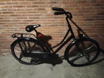 Zeeg mooie Z.g.a.n Omafiets met slot!