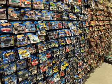 Hotwheels bij miniatuurautowinkel