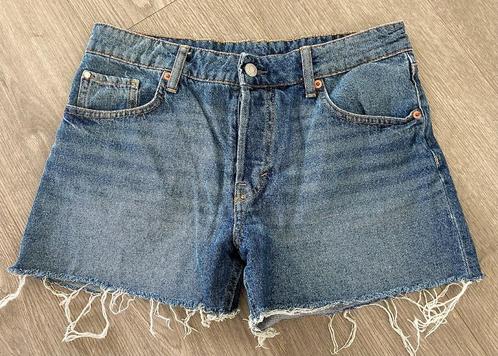 Erg leuke boyfriend jeans kort spijkerbroek , maat 36 S, Kleding | Dames, Spijkerbroeken en Jeans, Zo goed als nieuw, W28 - W29 (confectie 36)