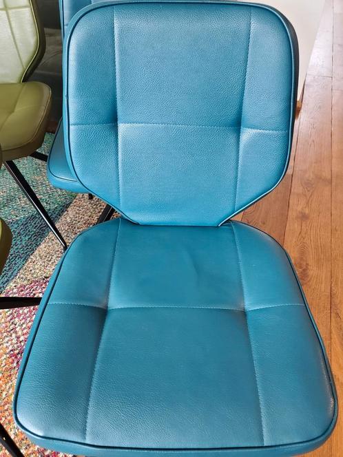 6 stoelen groen/blauw (een beetje beschadigd), Huis en Inrichting, Keuken | Tupperware, Gebruikt, Blauw, Groen, Ophalen