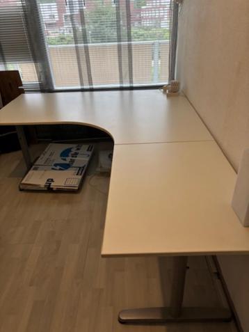Bureau, hoekopstelling Galant Ikea, wit - afbeelding 3 Bureau, hoekopstelling Galant Ikea, wit - afbeelding 3