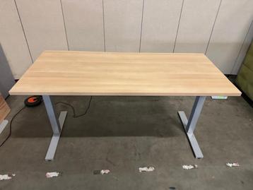 Elektrisch zit-sta bureau / tafel 180x80xH72-120 cm, 2 st