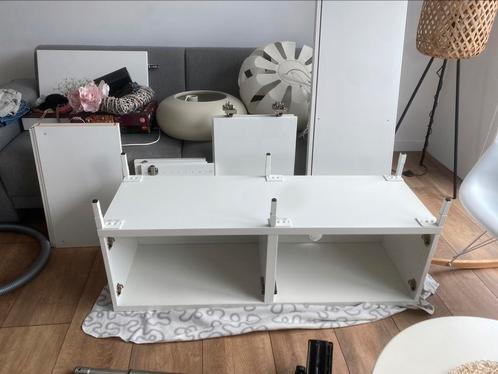 Inrichting IKEA en salontafel van hiero, Huis en Inrichting, Kasten | Dressoirs, Zo goed als nieuw, 25 tot 50 cm, Ophalen of Verzenden