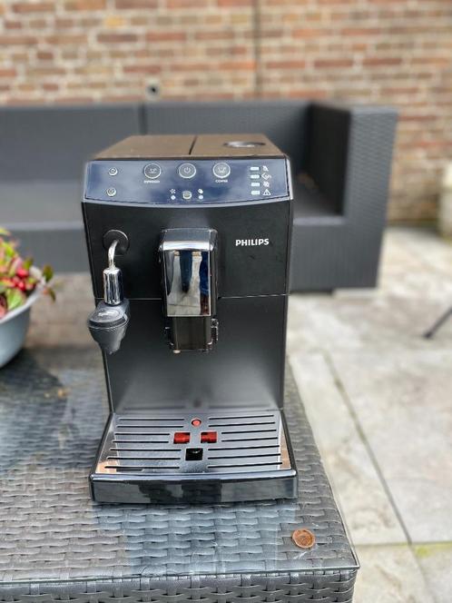 Philips HD8824 super automatic espresso machine 3000 series, Witgoed en Apparatuur, Koffiezetapparaten, Koffiebonen, Ophalen