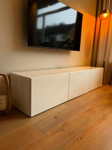 IKEA Besta TV Meubel Wit Hoogglans - afbeelding 1 IKEA Besta TV Meubel Wit Hoogglans - afbeelding 1