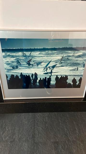 Surfers door Theo van Houts 