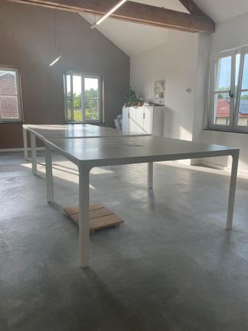 4 tafels / bureaus ikea bekant - afbeelding 2 4 tafels / bureaus ikea bekant - afbeelding 2