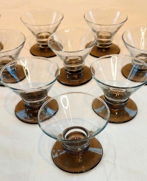Bruine Retro Glaasjes, Verzamelen, Glas en Borrelglaasjes, Zo goed als nieuw, Ophalen of Verzenden