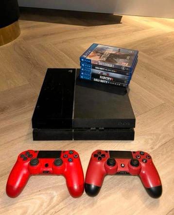 Playstation 4 + 2 controllers & 5 games