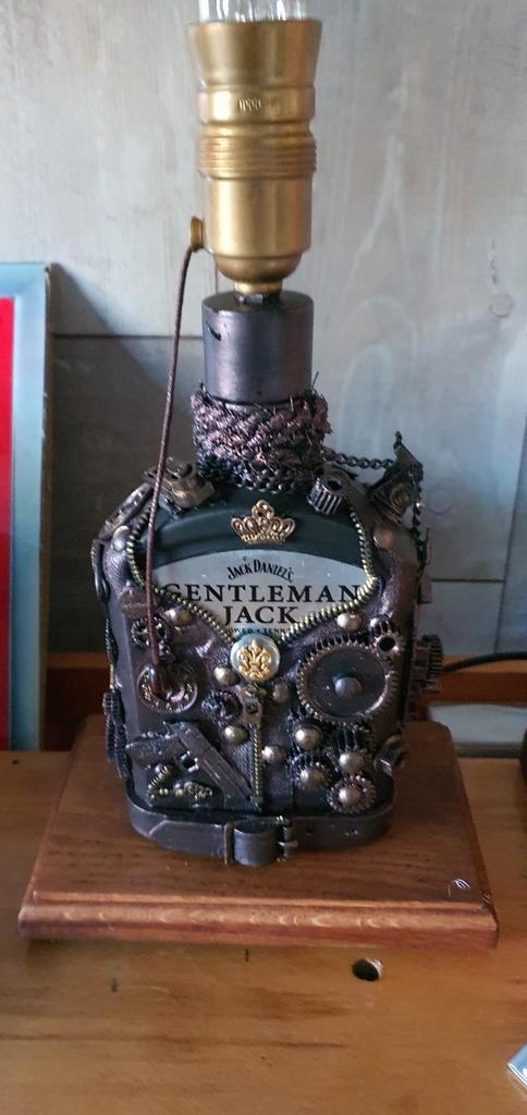 Jack Daniels Industriële lamp. Gentleman Jack Vr.pr. €69,99, Huis en Inrichting, Lampen | Tafellampen, Glas, Stof, Overige materialen