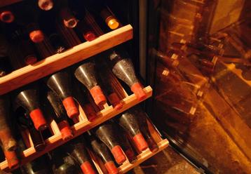Wine cooler 2 temperature zones (40-200 bottles)