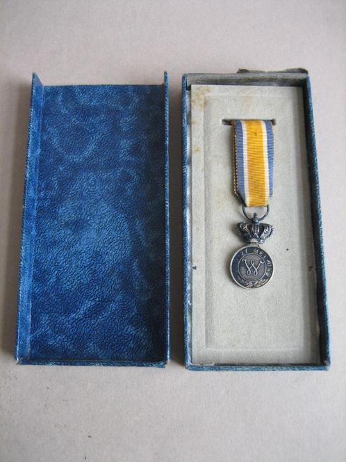 Oude medaille draagmedaille Orde van Oranje Nassau zilver, Verzamelen, Militaria | Algemeen, Ophalen of Verzenden