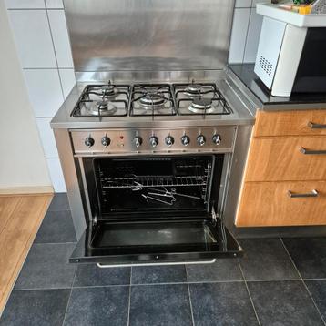 Indesit gasfornuis 90 cm. gratis af te halen.