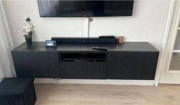 Zwarte IKEA Besta TV Meubel - 180cm, 3 mnd oud - afbeelding 1 Zwarte IKEA Besta TV Meubel - 180cm, 3 mnd oud - afbeelding 1