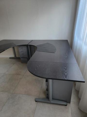 2x Ikea Galant bureau, donkerbruin, zie foto's! - afbeelding 1 2x Ikea Galant bureau, donkerbruin, zie foto's! - afbeelding 1