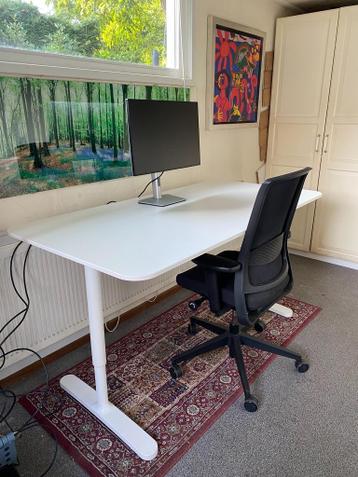 ZGAN IKEA Bureau BEKANT - 160 bij 80 cm - afbeelding 2 ZGAN IKEA Bureau BEKANT - 160 bij 80 cm - afbeelding 2