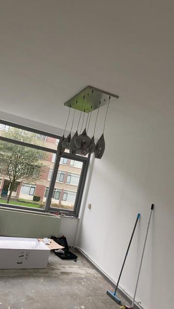GRATIS Luxe hanglamp met 8 bollen