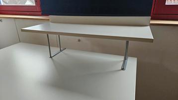 Prachtig, stabiel bureau, kantoor kwaliteit, met opzetstuk - afbeelding 3 Prachtig, stabiel bureau, kantoor kwaliteit, met opzetstuk - afbeelding 3