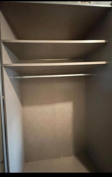 Grote schuifdeurkast met twee opbergruimte - afbeelding 3 Grote schuifdeurkast met twee opbergruimte - afbeelding 3