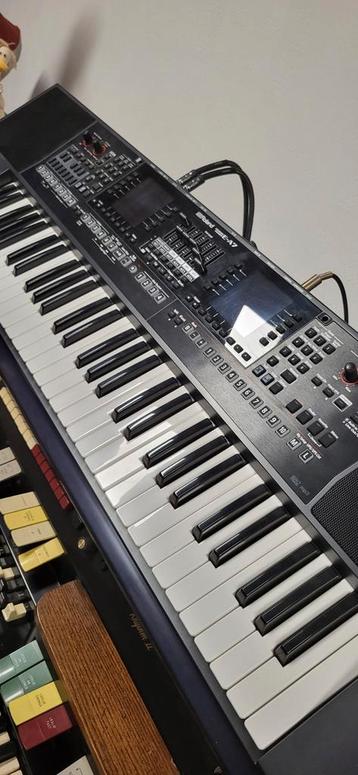 Roland E-A7 arranger keyboard 61 toets