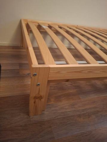 Ikea Neiden bedframe met Luröy lattenbodem - afbeelding 5 Ikea Neiden bedframe met Luröy lattenbodem - afbeelding 5
