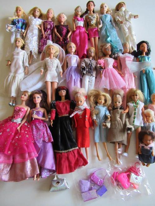 Barbie poppen 25 stuks, Verzamelen, Poppen, Gebruikt, Pop, Ophalen of Verzenden
