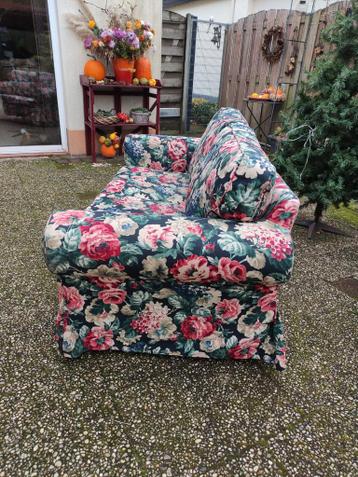 Ikea ektorp twee zitsbank met bloemmotief - afbeelding 4 Ikea ektorp twee zitsbank met bloemmotief - afbeelding 4