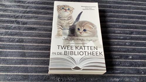 Jan Louch - Twee katten in de bibliotheek, Boeken, Overige Boeken, Zo goed als nieuw, Ophalen of Verzenden