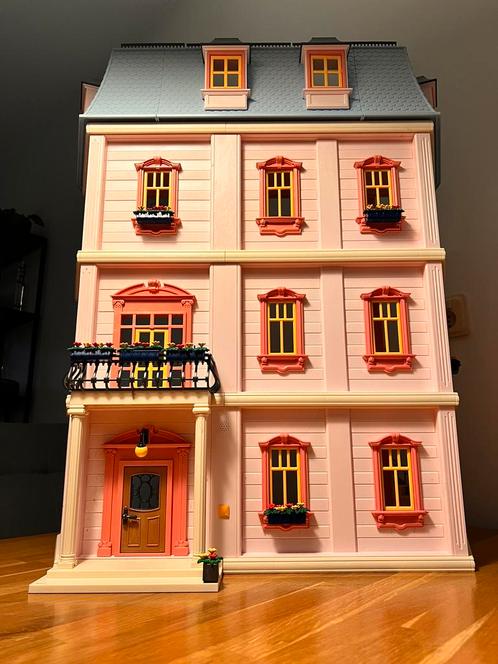 Playmobil herenhuis - poppenhuis met extra etage/trappenhuis, Kinderen en Baby's, Speelgoed | Playmobil, Zo goed als nieuw, Ophalen of Verzenden