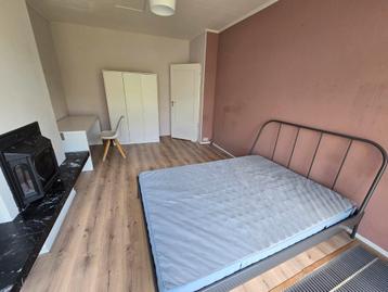 Gratis Ikea Metalen Bedframe met Lattenbodem - Tweepersoons - afbeelding 3 Gratis Ikea Metalen Bedframe met Lattenbodem - Tweepersoons - afbeelding 3