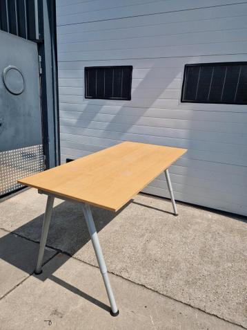 7 x Ikea Galant bureaus kantoor tafels hout metaal - afbeelding 7 7 x Ikea Galant bureaus kantoor tafels hout metaal - afbeelding 7