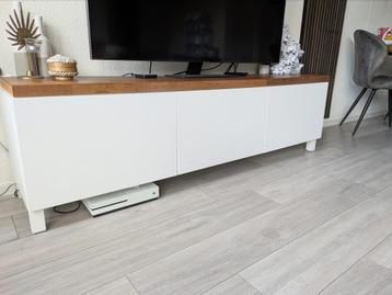 IKEA Besta TV Meubel met Houten Plank - afbeelding 3 IKEA Besta TV Meubel met Houten Plank - afbeelding 3