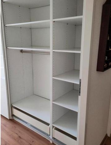 IKEA PAX kast 300 cm Anstad hoogglans schuifdeuren,compleet - afbeelding 4 IKEA PAX kast 300 cm Anstad hoogglans schuifdeuren,compleet - afbeelding 4