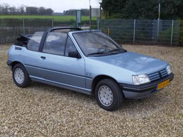 Peugeot 205 1.4 CT Cabriolet S6 1986 Blauw TOPSTAAT