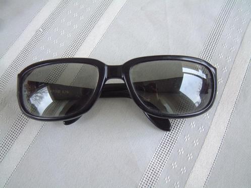 vintage polaroid 626 zonnebril, Sieraden, Tassen en Uiterlijk, Zonnebrillen en Brillen | Heren, Zonnebril, Overige merken, Ophalen of Verzenden