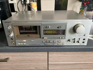 Sony TC-K77R vintage cassettedeck. In zeer nette staat info.
