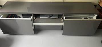 TV-meubel Besta IKEA hoogglanzend grijs - afbeelding 3 TV-meubel Besta IKEA hoogglanzend grijs - afbeelding 3