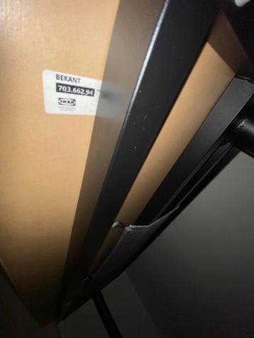 IKEA Bekant bureau 140x60 hoogte verstbaar - afbeelding 4 IKEA Bekant bureau 140x60 hoogte verstbaar - afbeelding 4