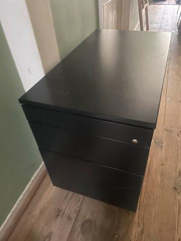 Metalen ladenblok voor onder bureau