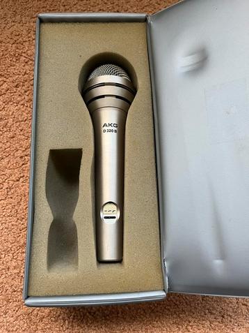 AKG d 320 b microfoon met doos vintage