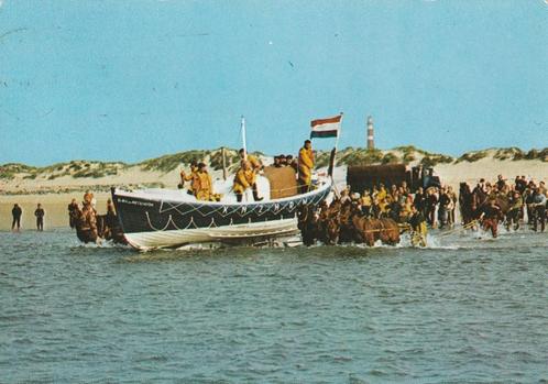 AMELAND Reddingsboot met Paarden, Verzamelen, Ansichtkaarten | Nederland, Gelopen, Waddeneilanden, 1960 tot 1980, Verzenden