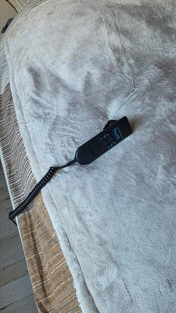 Tweepersoonsbed met elektrische lattenbodems - afbeelding 14 Tweepersoonsbed met elektrische lattenbodems - afbeelding 14