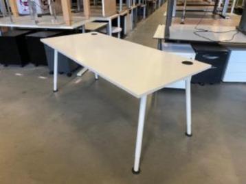 Bureau met knop 180x80xH68-88 cm, 39 stuks - afbeelding 3 Bureau met knop 180x80xH68-88 cm, 39 stuks - afbeelding 3