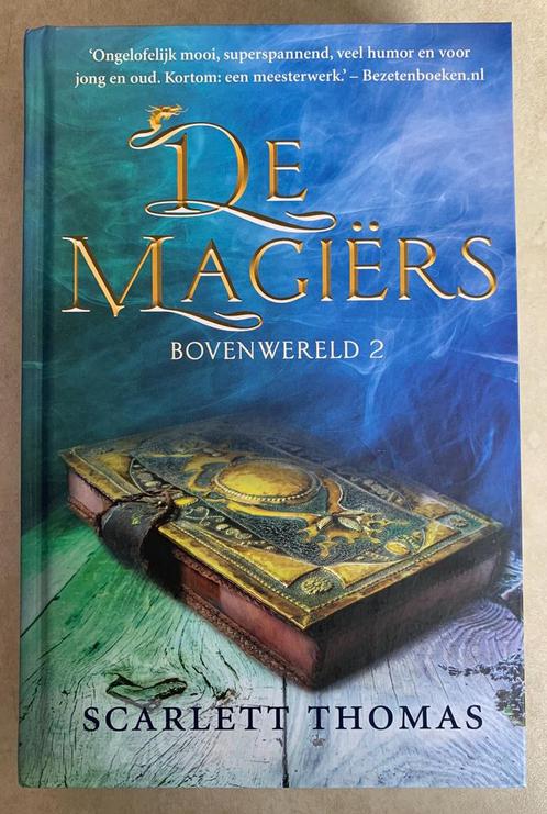 Bovenwereld - De magiërs - deel 2, Boeken, Kinderboeken | Jeugd | 10 tot 12 jaar, Zo goed als nieuw, Ophalen of Verzenden