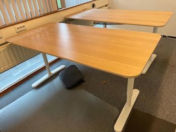 2 bureaus IKEA Bekant - afbeelding 2 2 bureaus IKEA Bekant - afbeelding 2