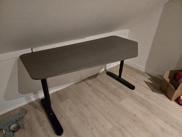 Gebruikte IKEA Bekant – in goede staat - afbeelding 1 Gebruikte IKEA Bekant – in goede staat - afbeelding 1