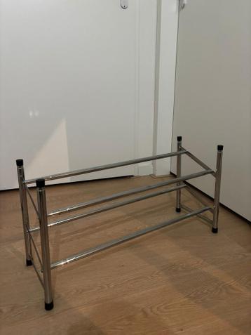 Extendable shoe rack